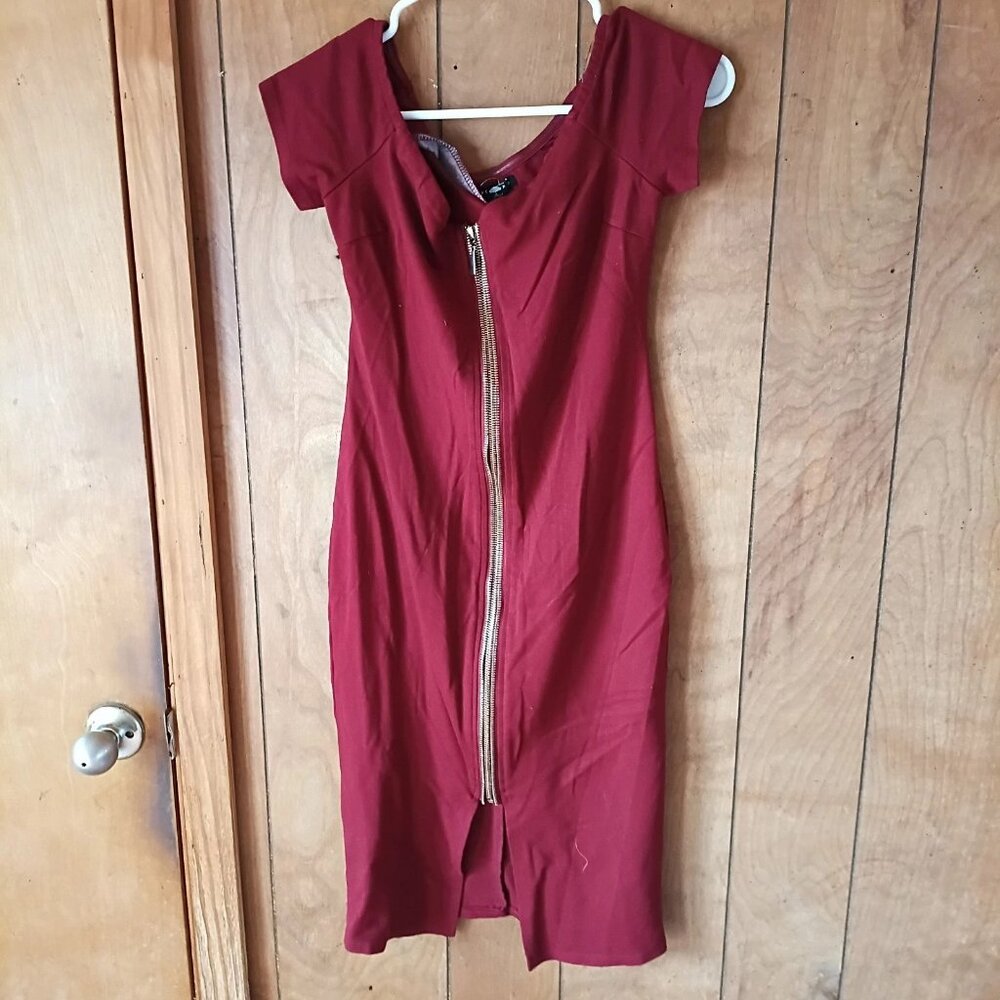 Women’s Red Zipper Front Midi Dress